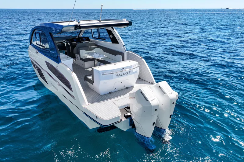  Yacht Photos Pics 2025 VALIATT YACHTS 380 Bowrider on open sea, showcasing luxury design and powerful engines.