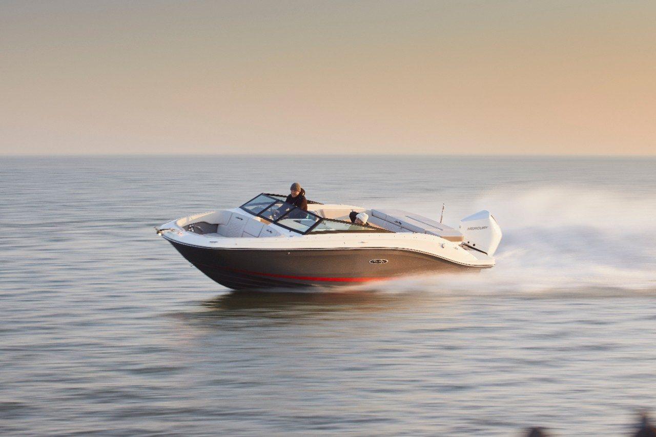 New 2023 Sea Ray 230 SPX OB Mercruiser 250 white