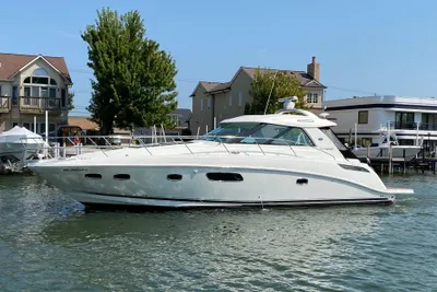 Sea Ray 450 Sundancer