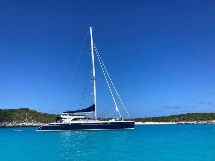 Sovereign Yacht Photos Pics 