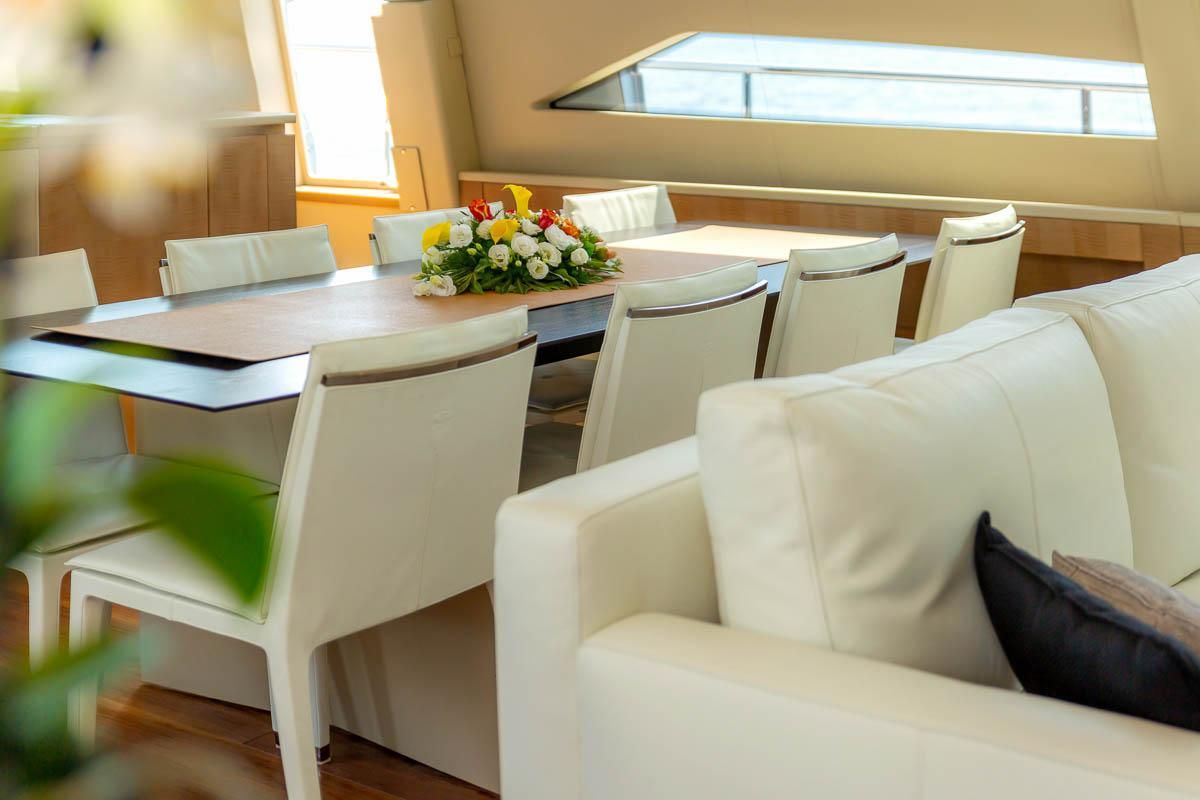 2015 Pershing 108 