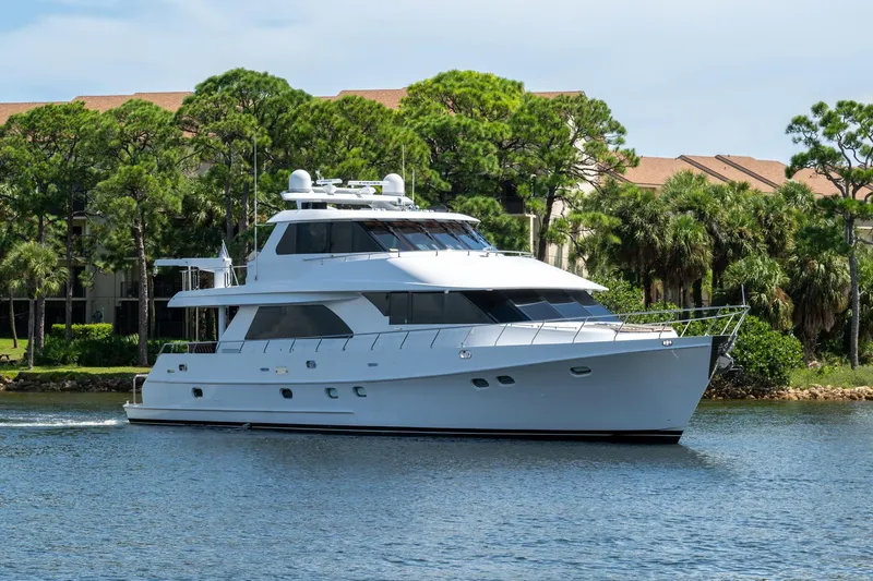 Somewhere In Time Yacht Photos Pics Ocean Alexander 78 Somewhere In Time- Profile