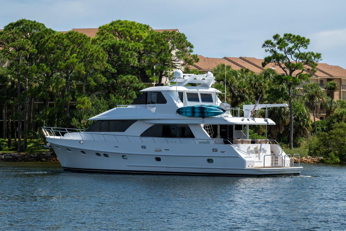2005 Ocean Alexander 78 