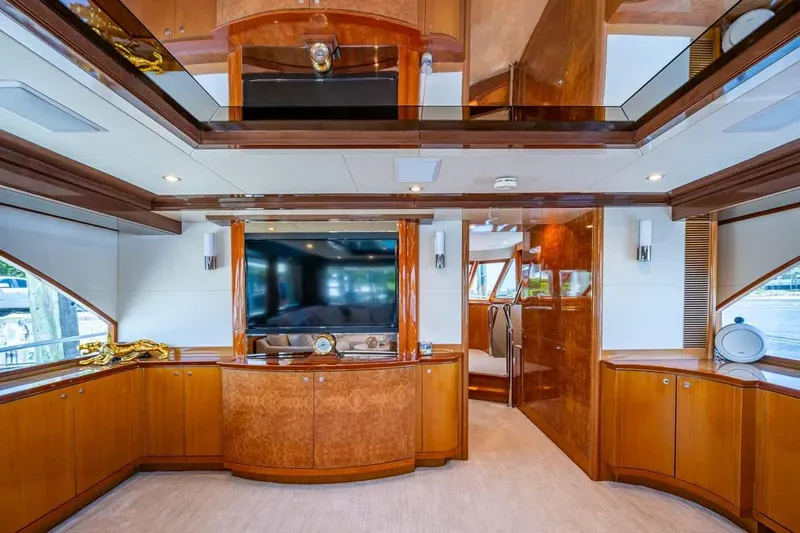 Somewhere In Time Yacht Photos Pics Ocean Alexander 78 Somewhere In Time- Salon