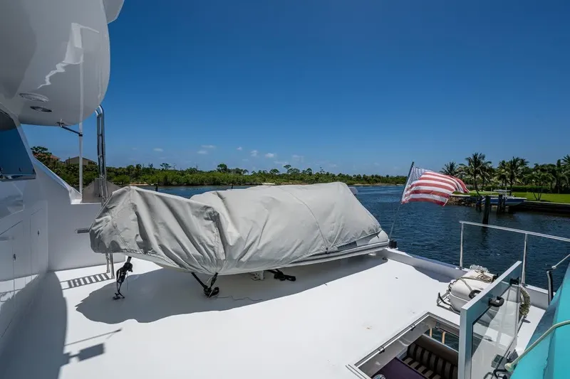 Somewhere In Time Yacht Photos Pics Ocean Alexander 78 Somewhere In Time- Aft Deck