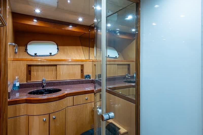 2005 Ocean Alexander 78 