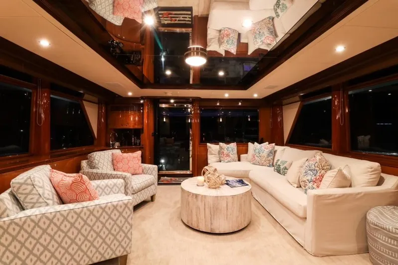 Somewhere In Time Yacht Photos Pics Ocean Alexander 78 Somewhere In Time- Salon