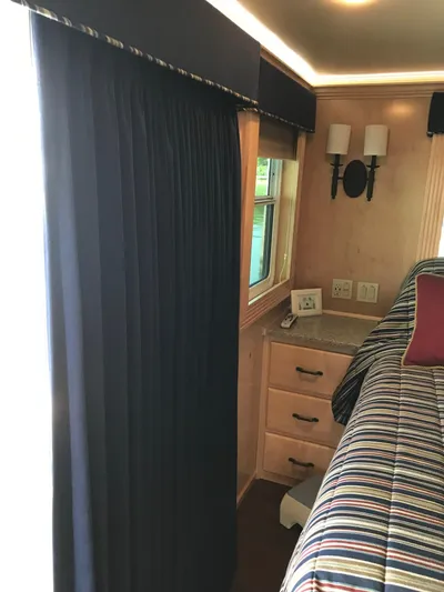 St. Somewhere Yacht Photos Pics 