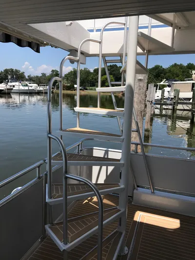 St. Somewhere Yacht Photos Pics 