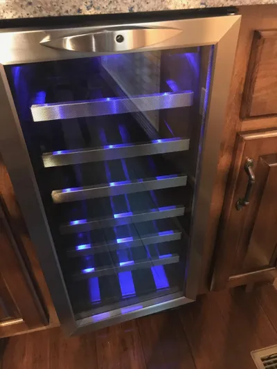 St. Somewhere Yacht Photos Pics 