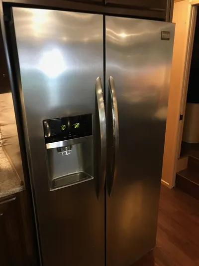 St. Somewhere Yacht Photos Pics 