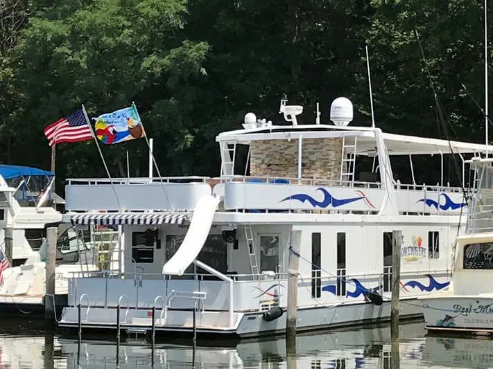 St. Somewhere Yacht Photos Pics 