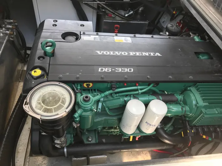 St. Somewhere Yacht Photos Pics 