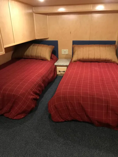 St. Somewhere Yacht Photos Pics 