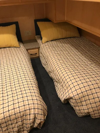 St. Somewhere Yacht Photos Pics 