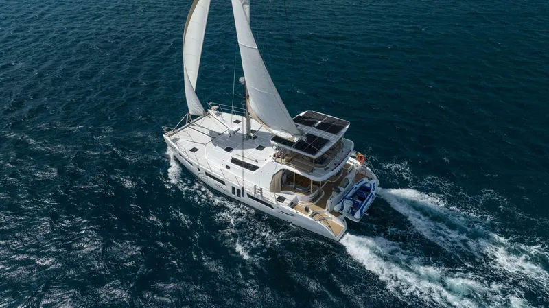 Tapas Yacht Photos Pics Catamaran Royal Cape 570 Flybridge