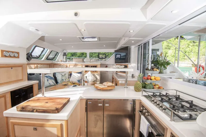 Tapas Yacht Photos Pics 2023 Royal Cape Majestic 570 F kitchen