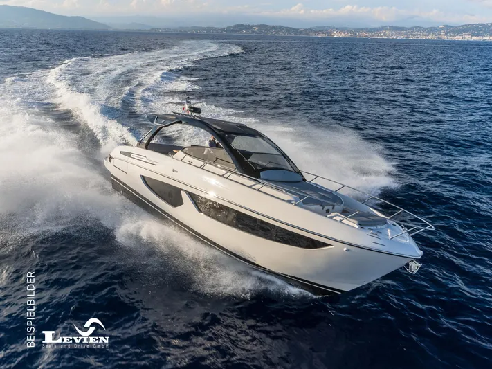  Yacht Photos Pics Luxury FIM 440 Regina yacht cruising on open sea, 2025 model.