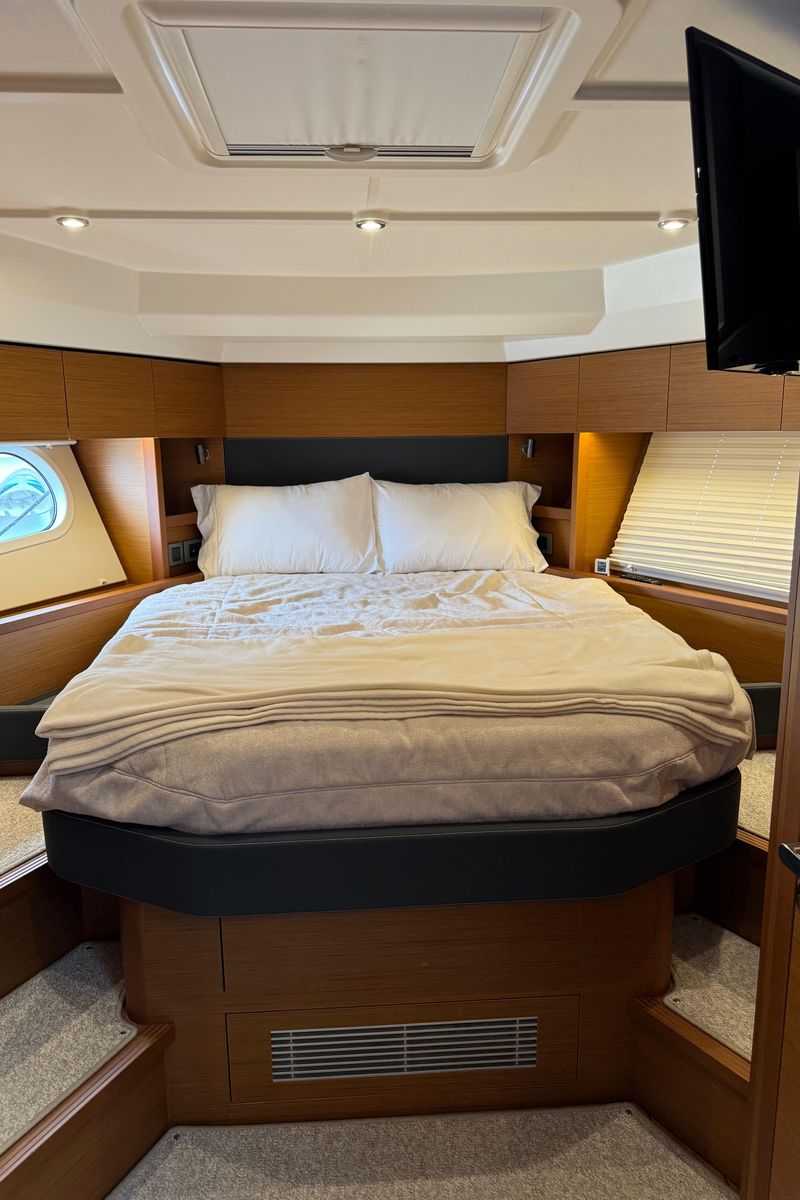 2020 Beneteau 48 