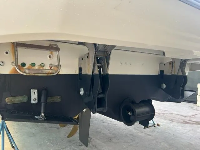 Horizon IV Yacht Photos Pics 