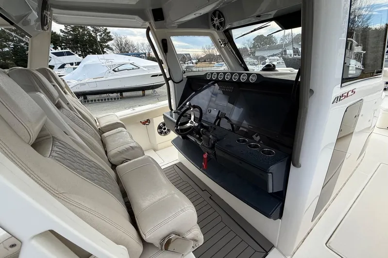 Game Changer Yacht Photos Pics Solace 415 CS