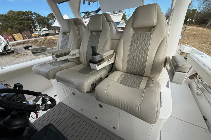 Game Changer Yacht Photos Pics Solace 415 CS