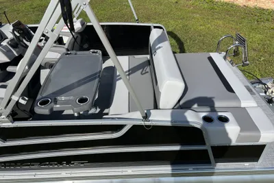 Princecraft Vectra 23 RL