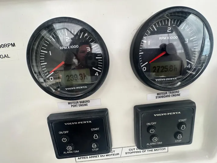 Brave Coquina Yacht Photos Pics Engine control panel of a 2020 Fountaine Pajot Lucia 40 catamaran.