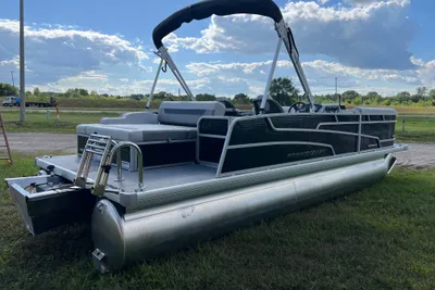 Princecraft Vectra 23 RL