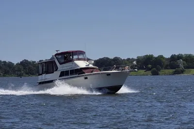 Silverton 40 Aft Cabin