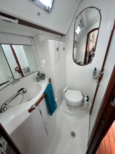 Heaven Wont Wait Yacht Photos Pics 