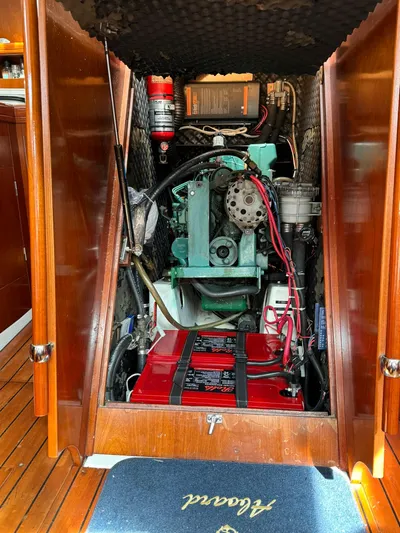 Heaven Wont Wait Yacht Photos Pics 