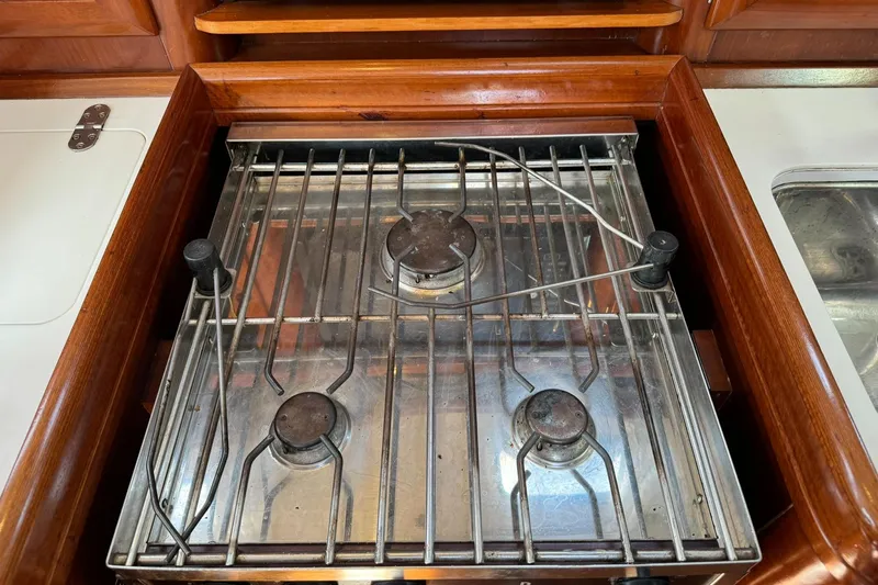 Heaven Wont Wait Yacht Photos Pics 