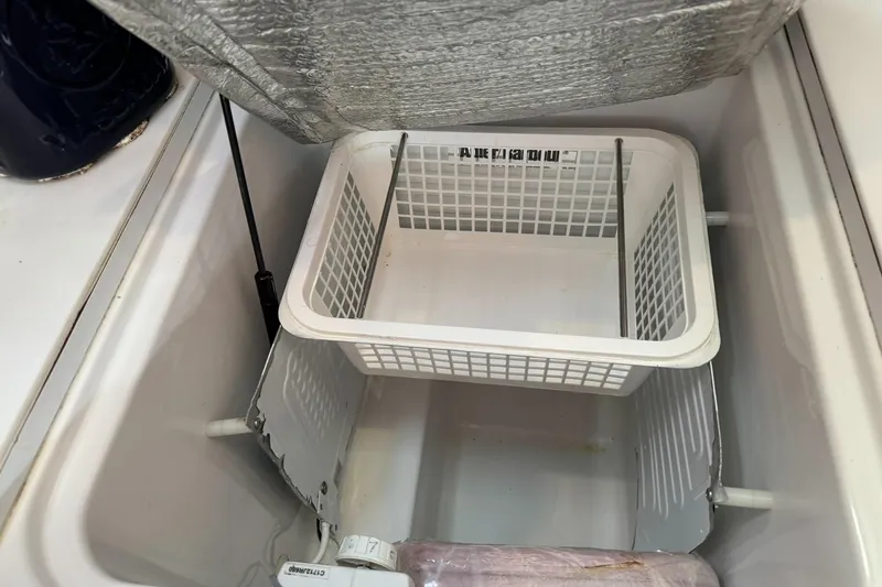 Heaven Wont Wait Yacht Photos Pics 