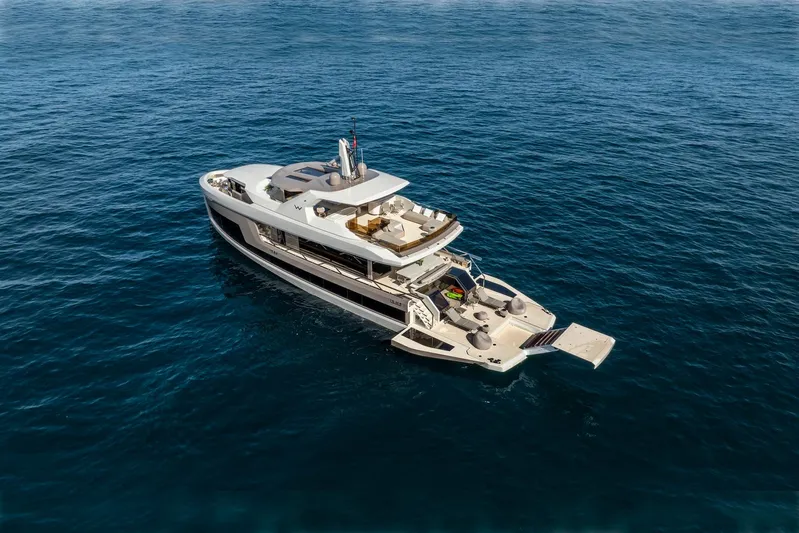  Yacht Photos Pics Luxury 2025 Mazu Yachts 92 DS cruising on open sea.