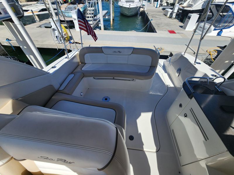 2012 Sea Ray 350 Sundancer