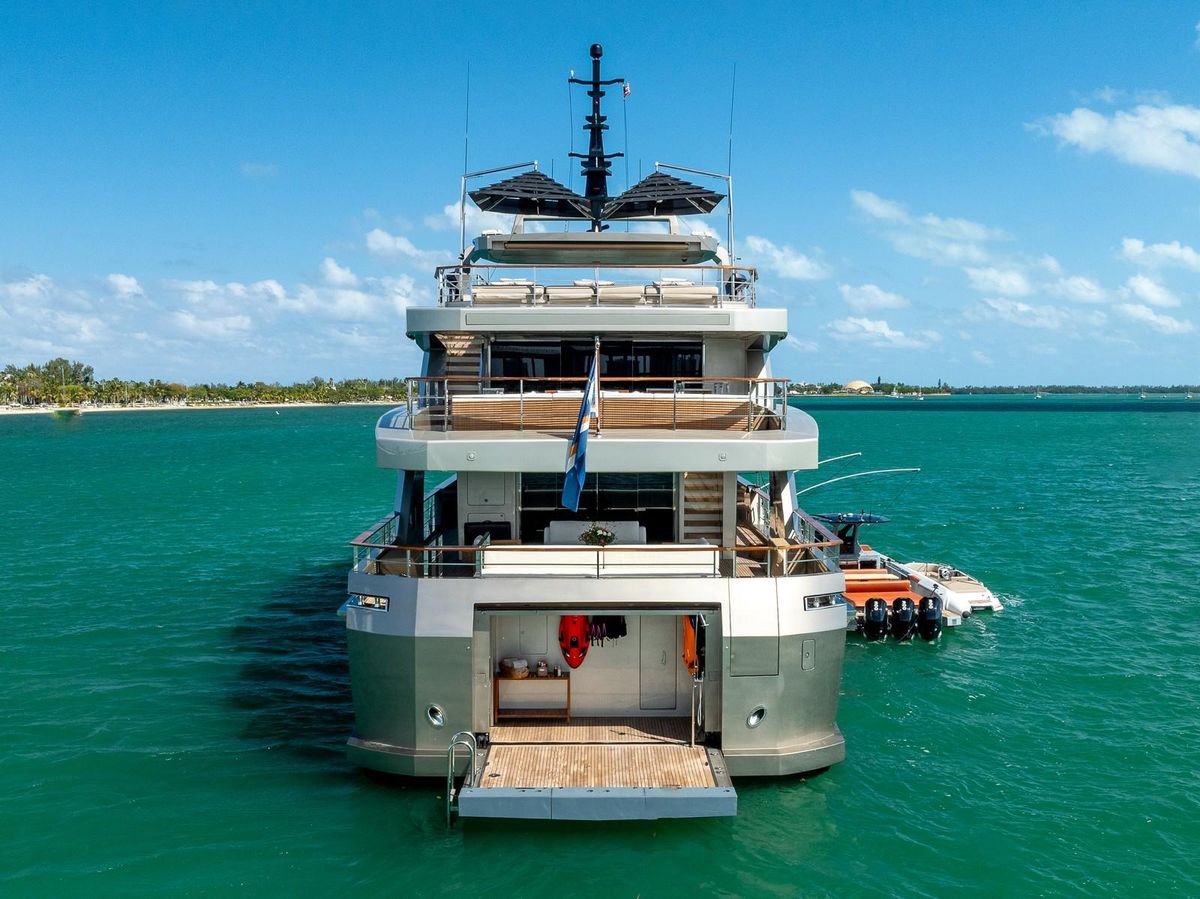 2013 Admiral 130 