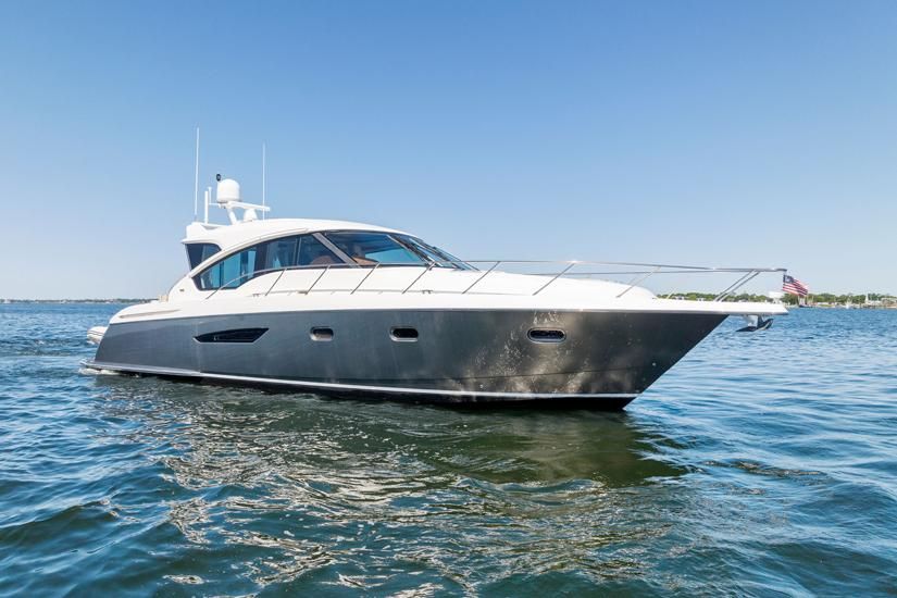 2014 Tiara Yachts 5800 Sovran