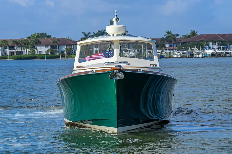 Lucky Town Yacht Photos Pics 