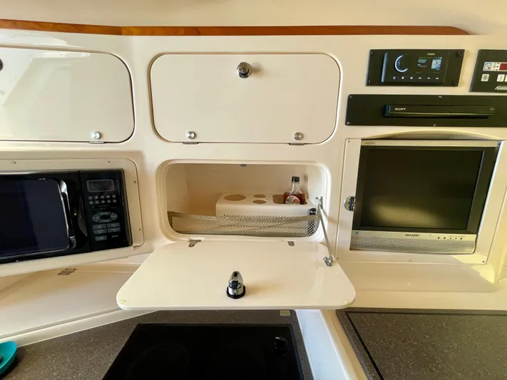 Brisas Del Mar II Yacht Photos Pics 