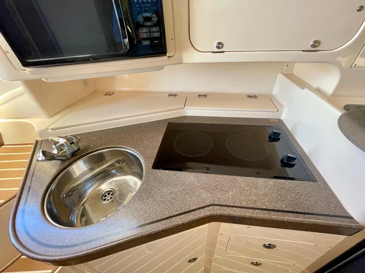 Brisas Del Mar II Yacht Photos Pics 