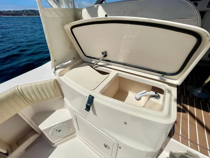 Brisas Del Mar II Yacht Photos Pics 