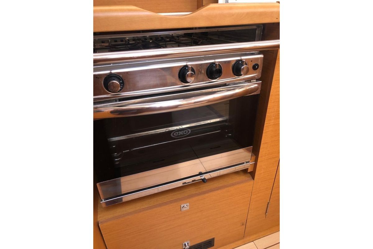 2015 Jeanneau 58 