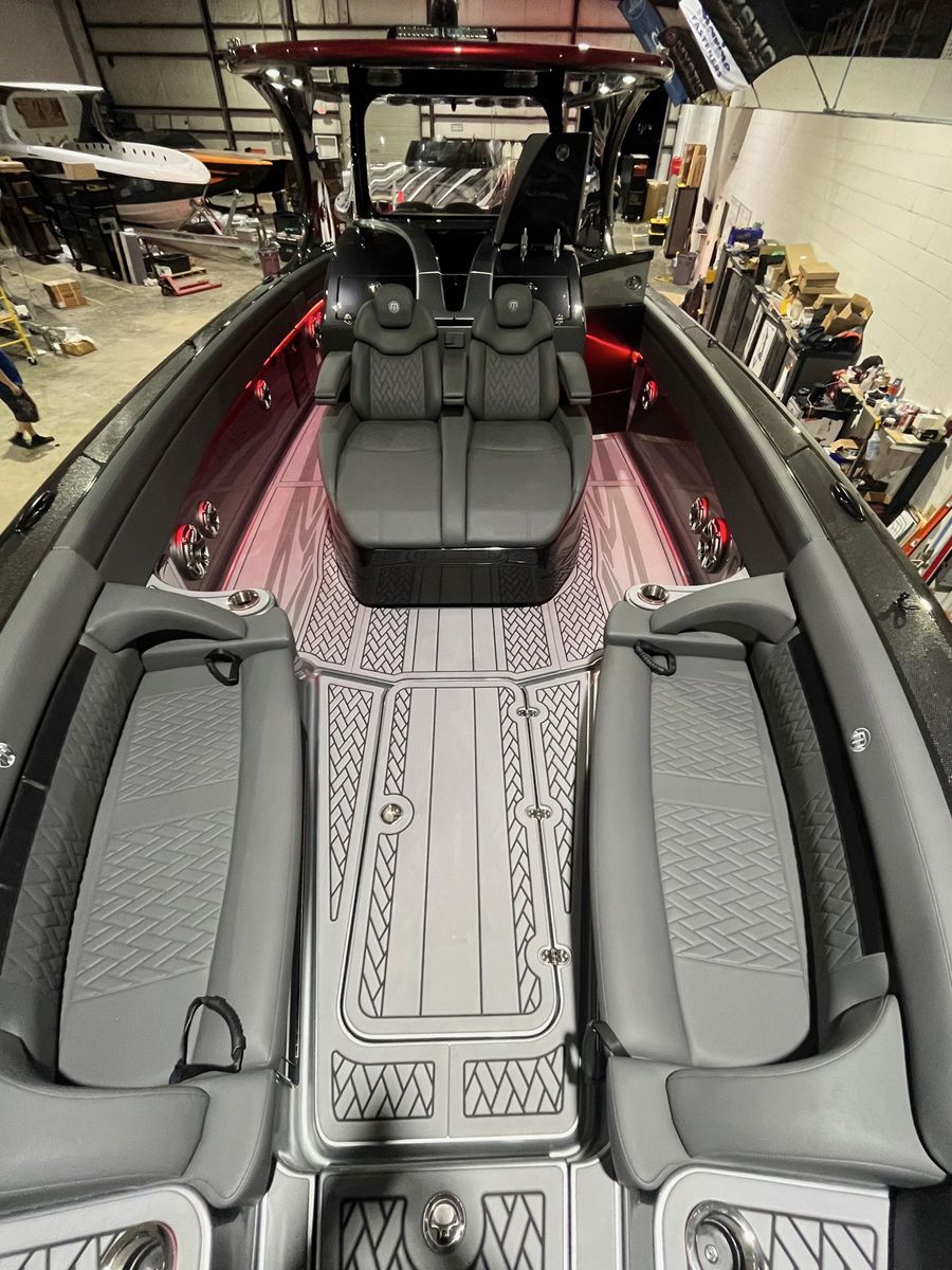 2025 Mystic Powerboats 42 