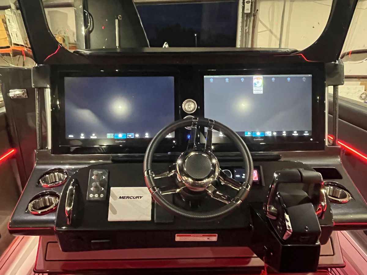 2025 Mystic Powerboats 42 