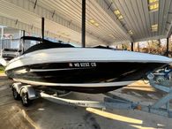 2011 Sea Ray 240 Sundeck