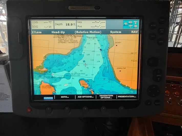 Snowy Owl Yacht Photos Pics 