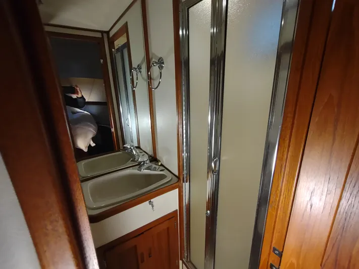 Snowy Owl Yacht Photos Pics 