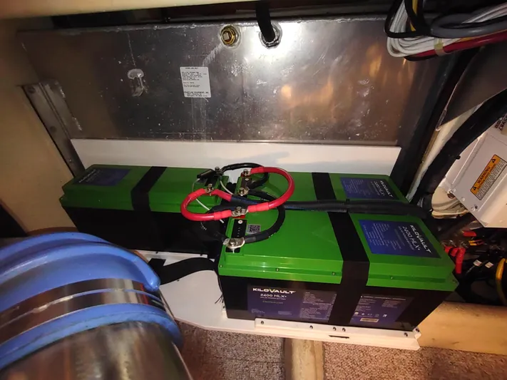 Snowy Owl Yacht Photos Pics 