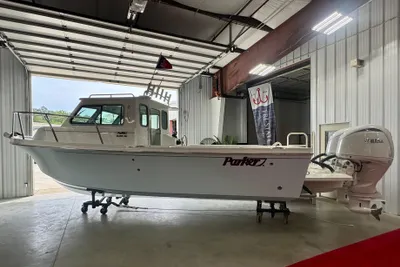 Parker 2420 Sport Cabin
